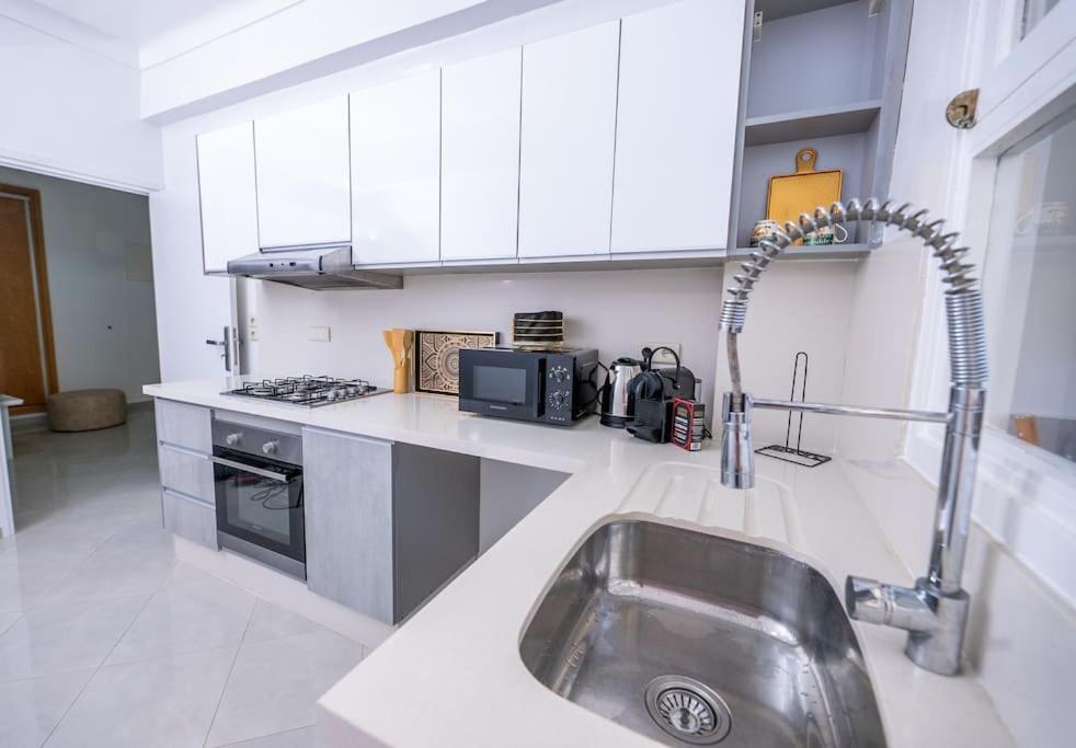Tradition Meets Modern: 2Br Flat In Rabat Hassan Exterior foto