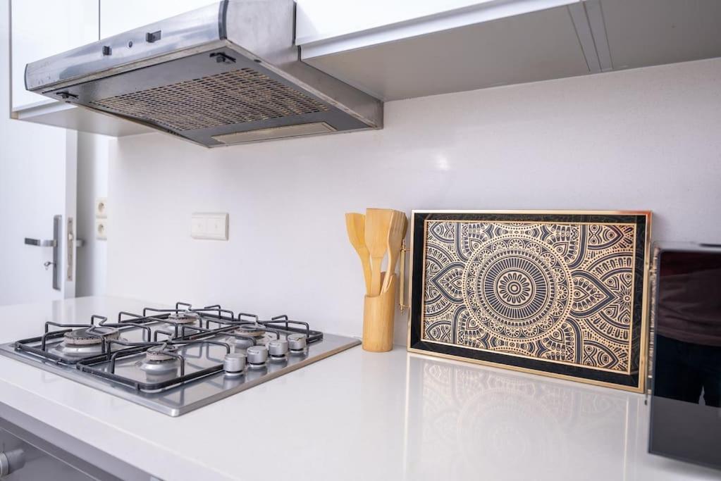 Tradition Meets Modern: 2Br Flat In Rabat Hassan Exterior foto