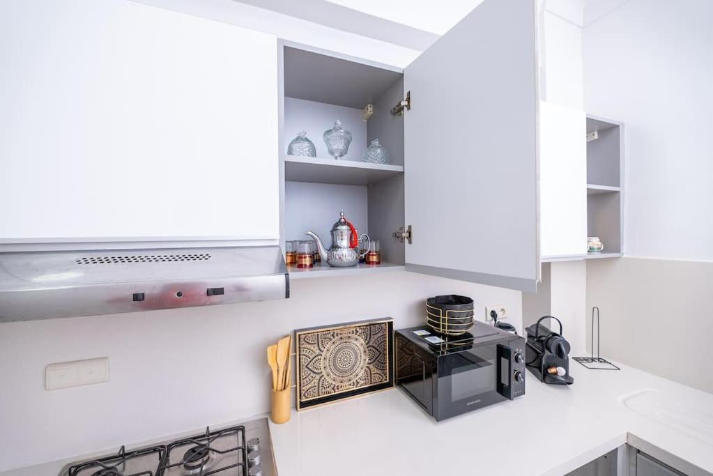 Tradition Meets Modern: 2Br Flat In Rabat Hassan Exterior foto