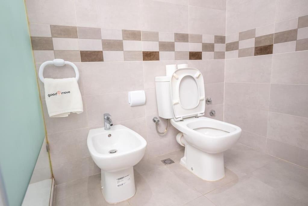 Tradition Meets Modern: 2Br Flat In Rabat Hassan Exterior foto